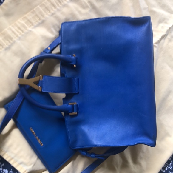 Ysl Cabas, very good condition except two on the bottom inside pls check photos. - Picture 4 of 11